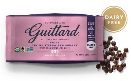Guittard Akoma 55% Dark Chocolate Chips - 10oz 0242C8